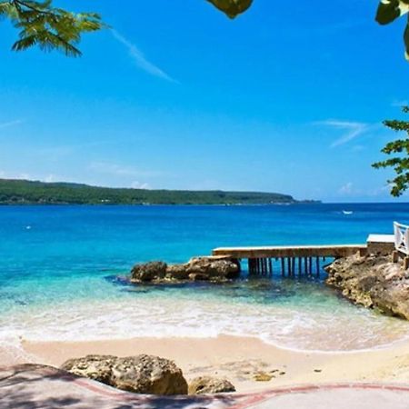 Sea Grapes Air-Conditioned 6-Bedroom Home With Cottage Discovery Bay Exterior foto